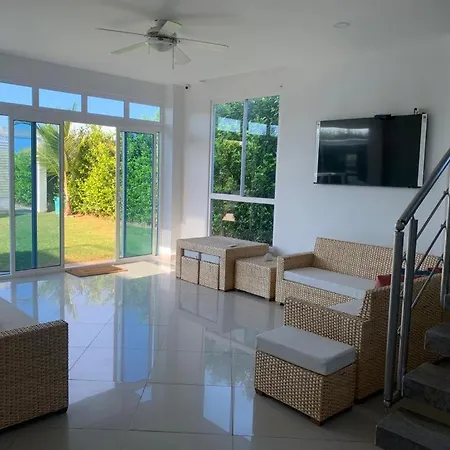 Casa Blanca Malibu-2
