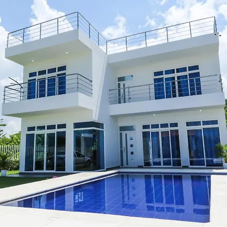 Casa Blanca Malibu-3